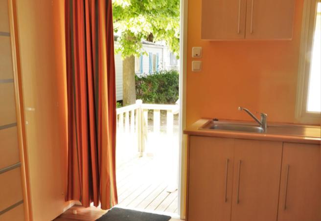 Villeneuve-lès-Avignon Camping Les Avignon - La Laune חדר תמונה